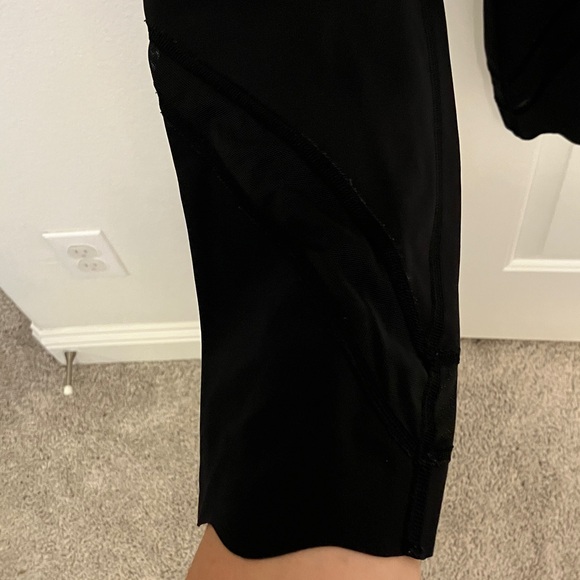 Lululemon Black High-Waisted Cropped Leggings - Picture 2 of 3